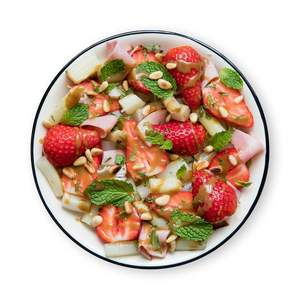Erdbeer Spargel Salat mit Schinken