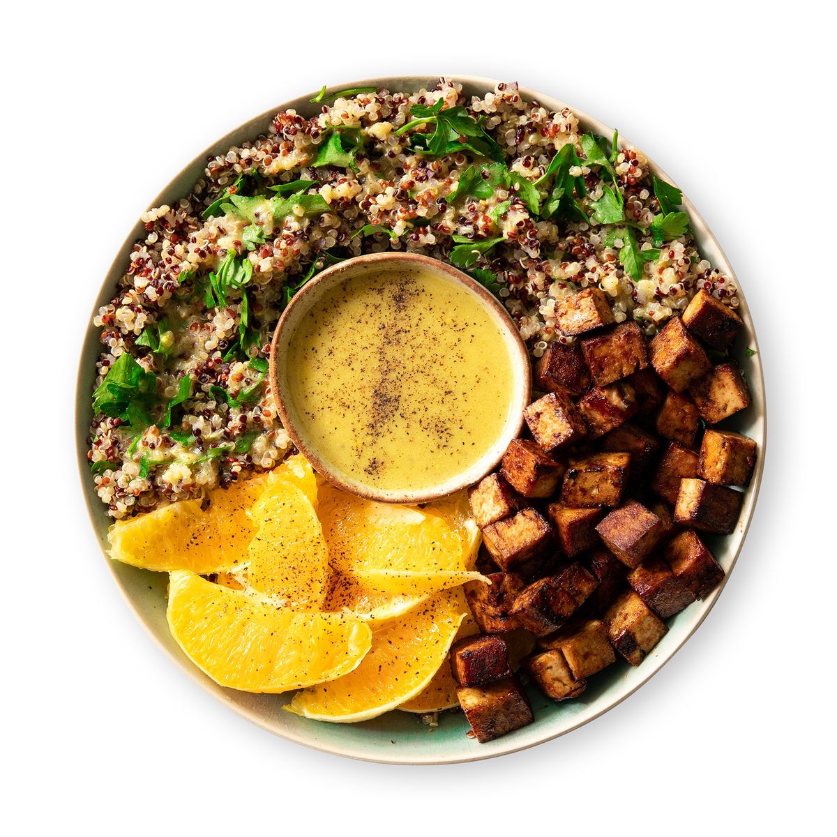 Veganer Quinoa Tofu Salat von feastr